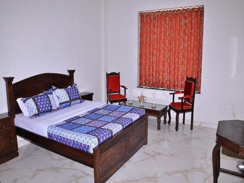 Tej Mahal Palace Bandikui Dış mekan fotoğraf