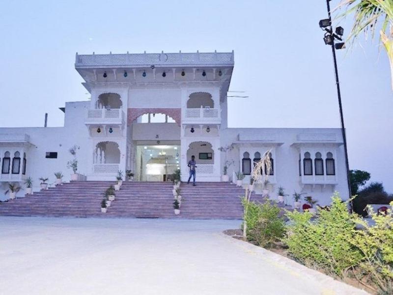 Tej Mahal Palace Bandikui Dış mekan fotoğraf